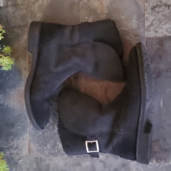 UGG Australia JANNIKA Suede Sheepskin Cuffable Black Bootie - Picture 5 of 12